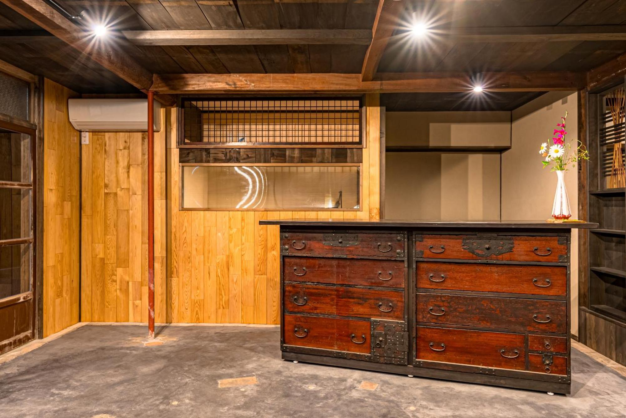 Apartment Nipponia 佐渡相川 金山町